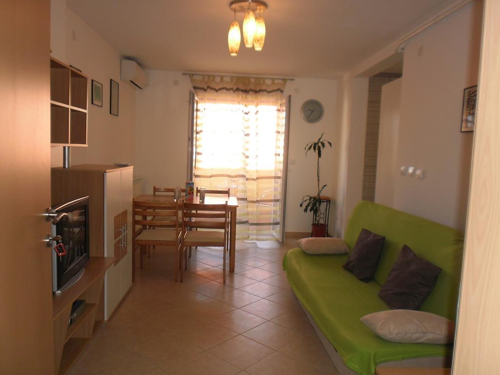 Apartments Mb Пула Стая снимка
