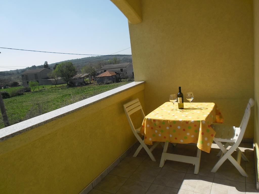 Apartments Mb Пула Стая снимка